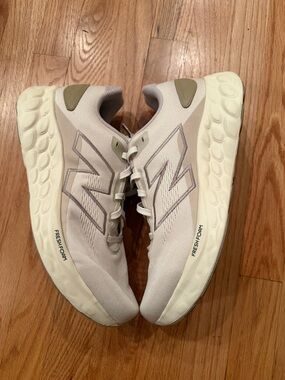 New Balance Fresh Foam 680v8 Angora Arid Stone Men's Size 11